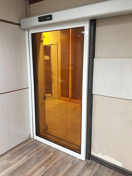درب اتوماتیک شیشه ای